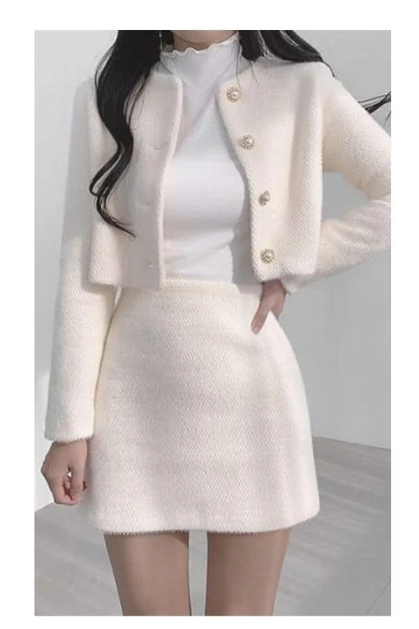 How to wear winter white cords