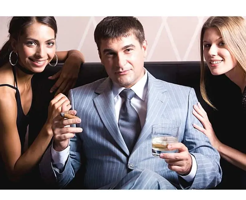 signs of a fake rich person