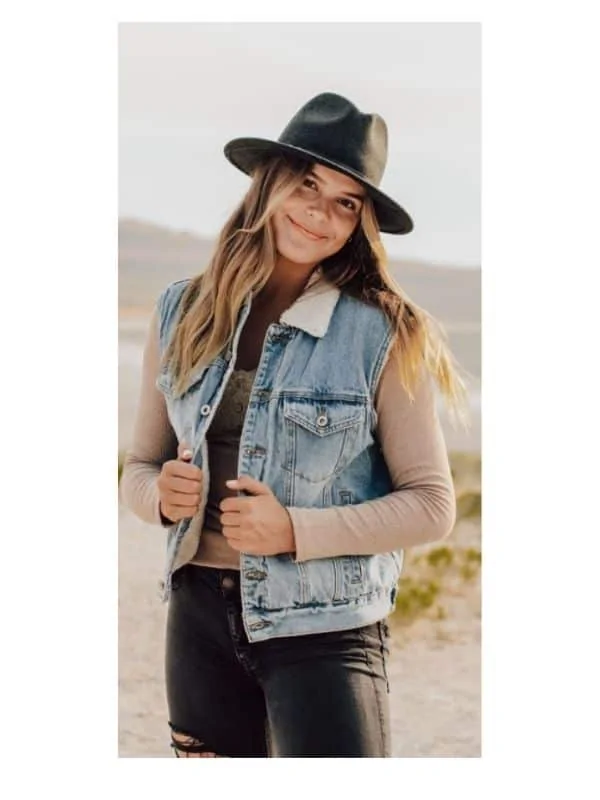 how to style denim vest 