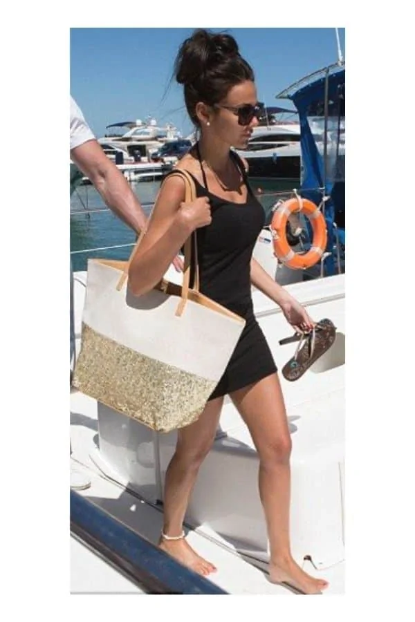 what to wear for the boat cruise