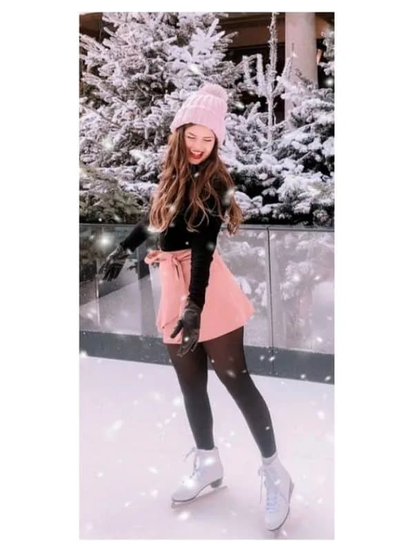 What to wear to ice skating rink? Matching the hues