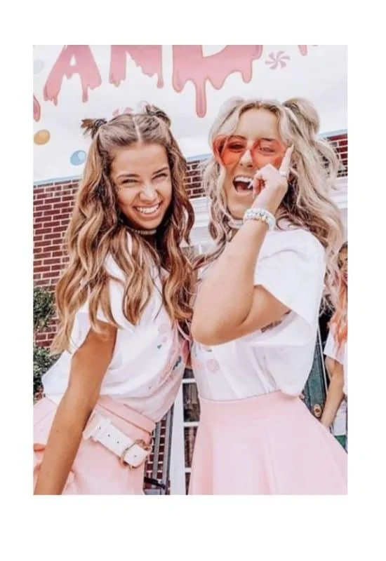 stereotypical sorority girl outfit