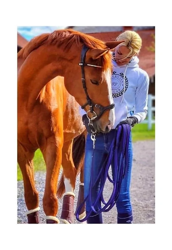 Casual winter horseback riding outfits