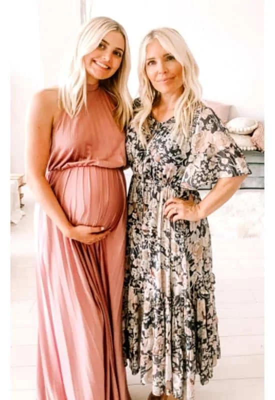 What should grandma wear to baby shower