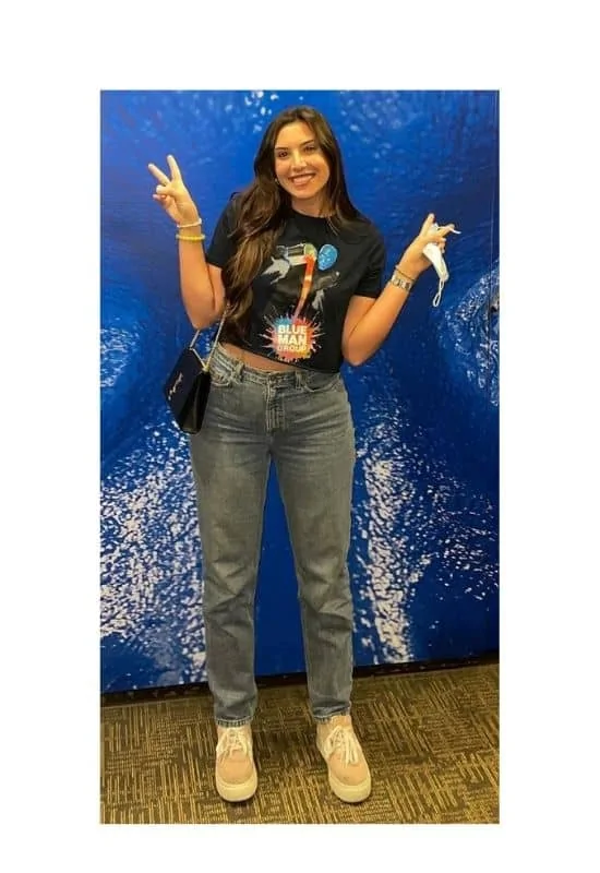 merch tee blue man group