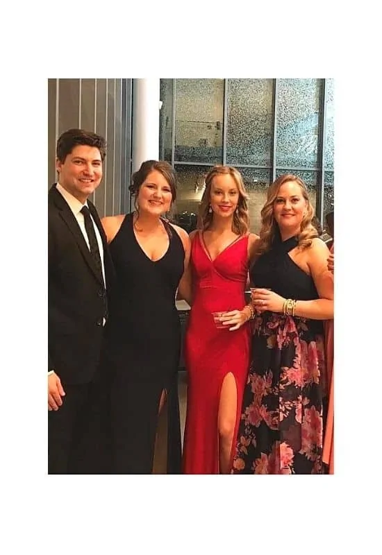 What to wear to law school prom