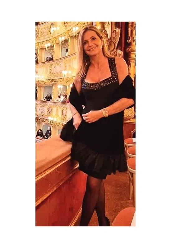  cocktail attire for symphony orchestra