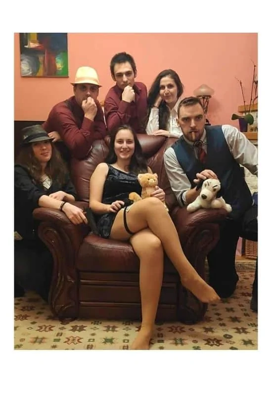 Mafia themed party outfit idea