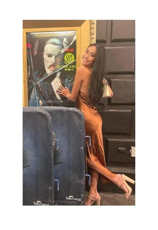 What shoes to wear to Phantom of the Opera