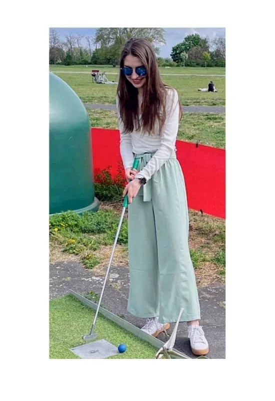 What to wear to mini-golf in fall