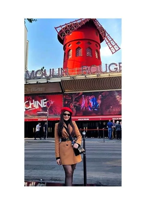 What to wear to Moulin Rouge Paris