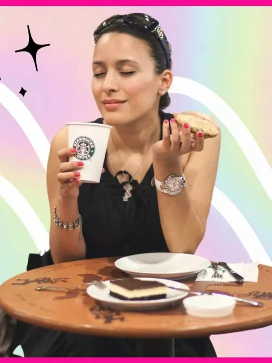 10 Starbucks interview outfits + oddly specific tips!