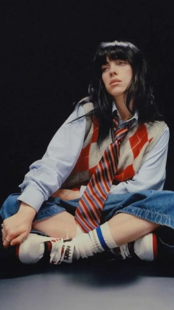 Billie Eilish sweater