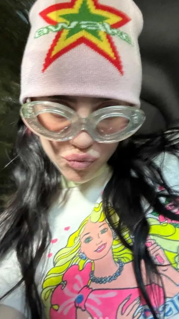 Billie Eilish fashion style