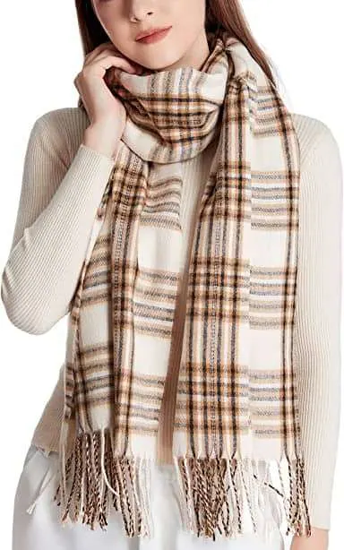 scarf for apple picking