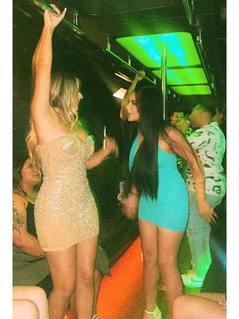 What to wear to party bus in winter