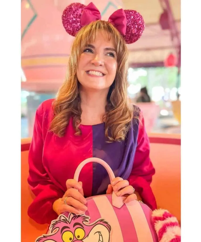Disneybound Cheshire cat outfit
