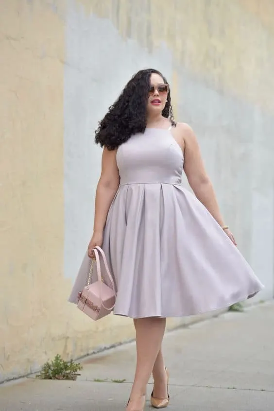 How to dress elegantly plus size