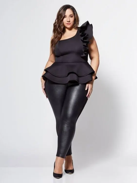 black faux leather leggings outfit ideas