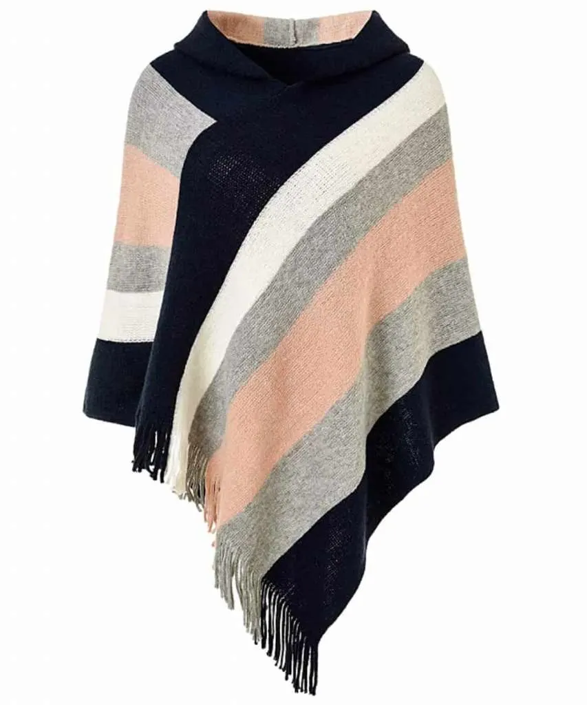 poncho beach wedding outfit ideas