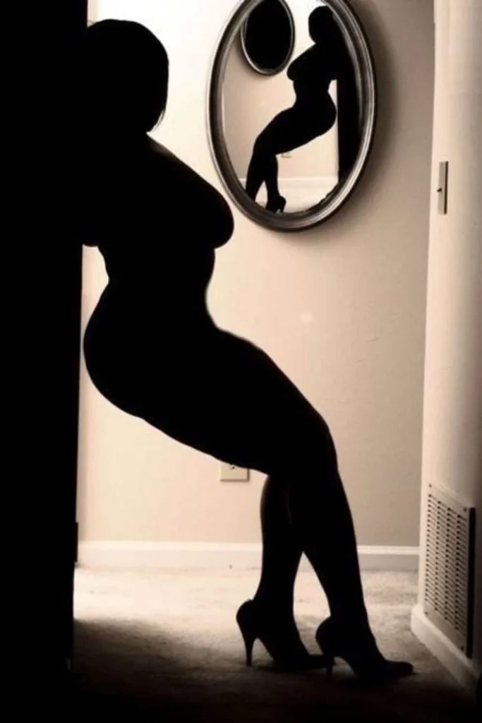 plus size lingerie photoshoot