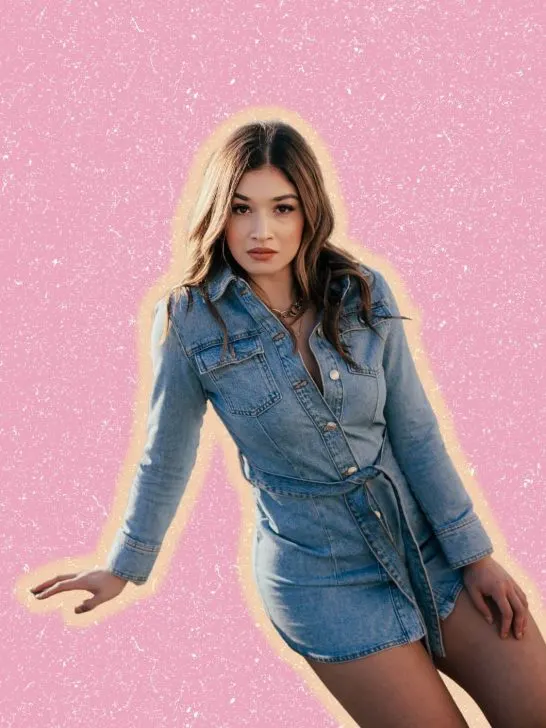 How to wear a denim shirt as a plus-size? 10 styling tips!