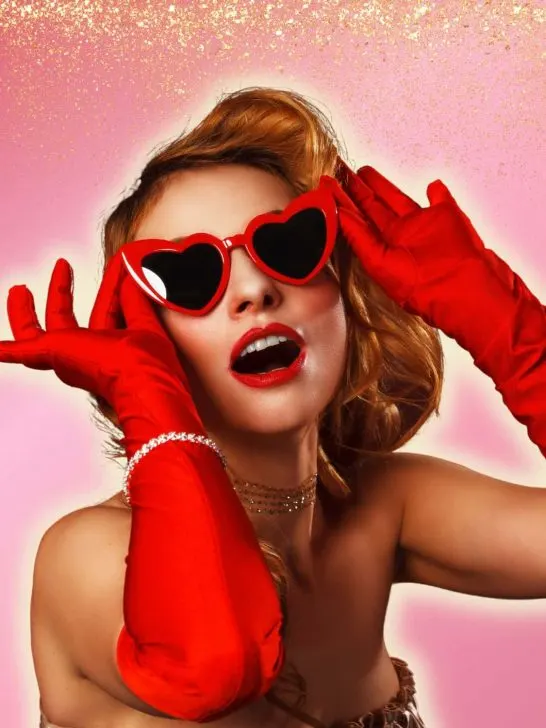 *2026* What to wear to a burlesque & cabaret show? (28 outfits full list!)