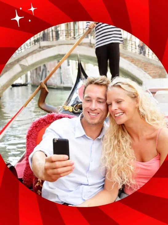 *2026* What to REALLY wear on a gondola ride in Venice? 8 real looks!