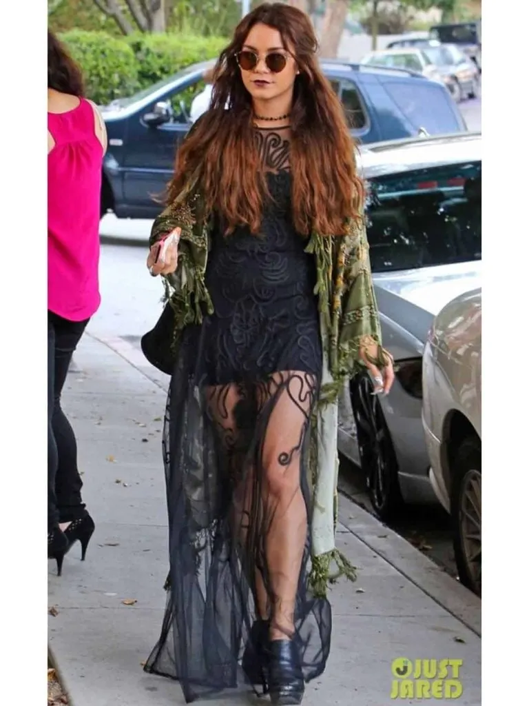 Modern boho bohemian witch look