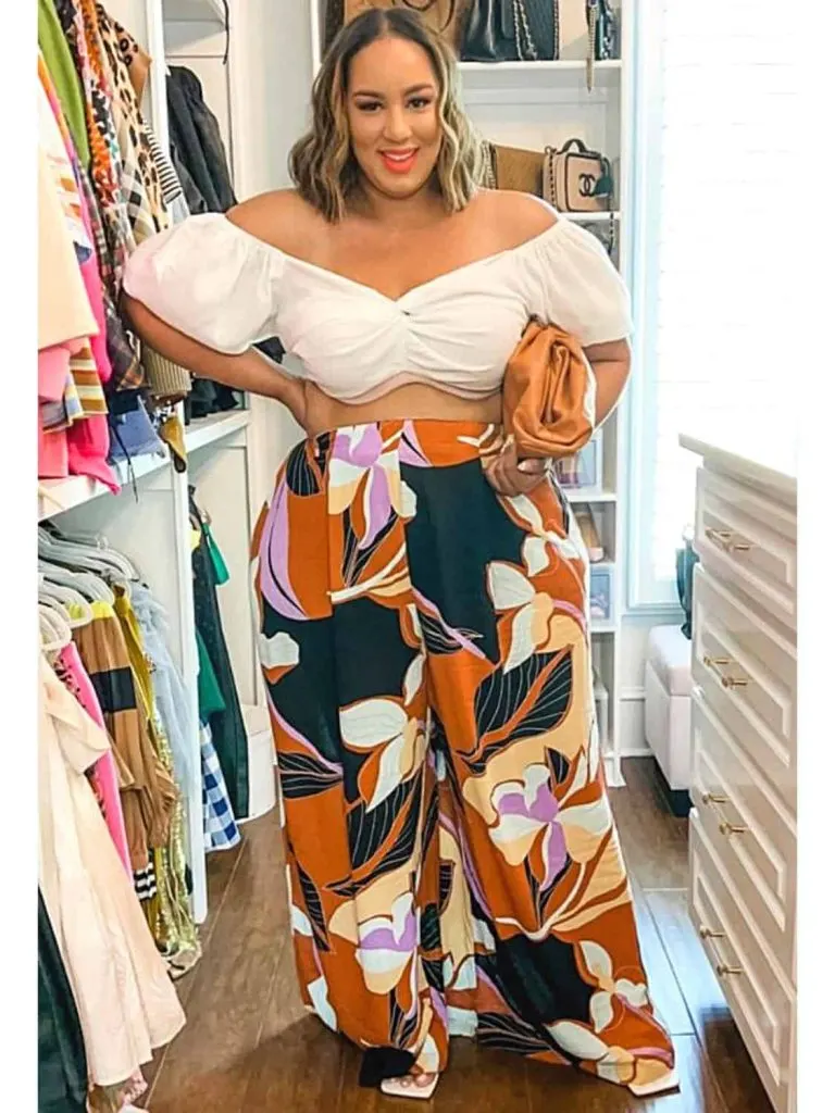 Plus size black girl concert look culottes