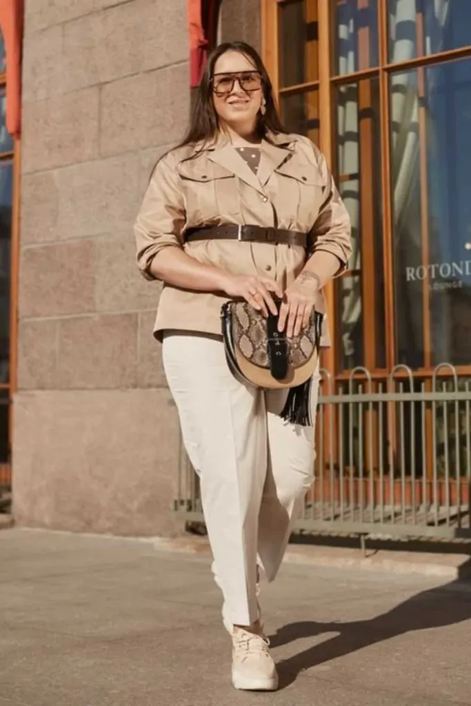 how to dress like parisian  NEUTRAL COLOURS