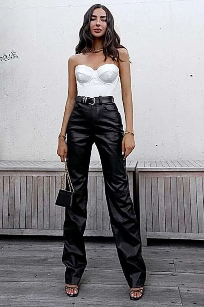 simple What to wear to a burlesque & cabaret show