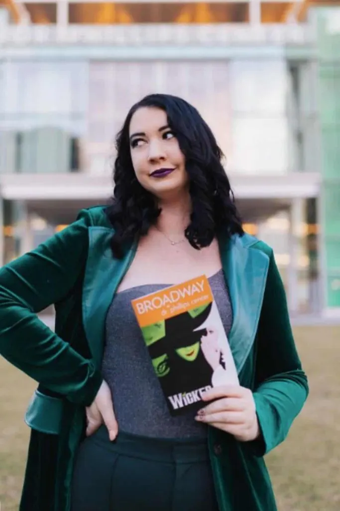 retro broadway outfits