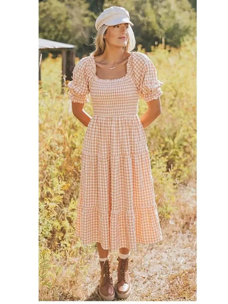 farm chic attire gingham
