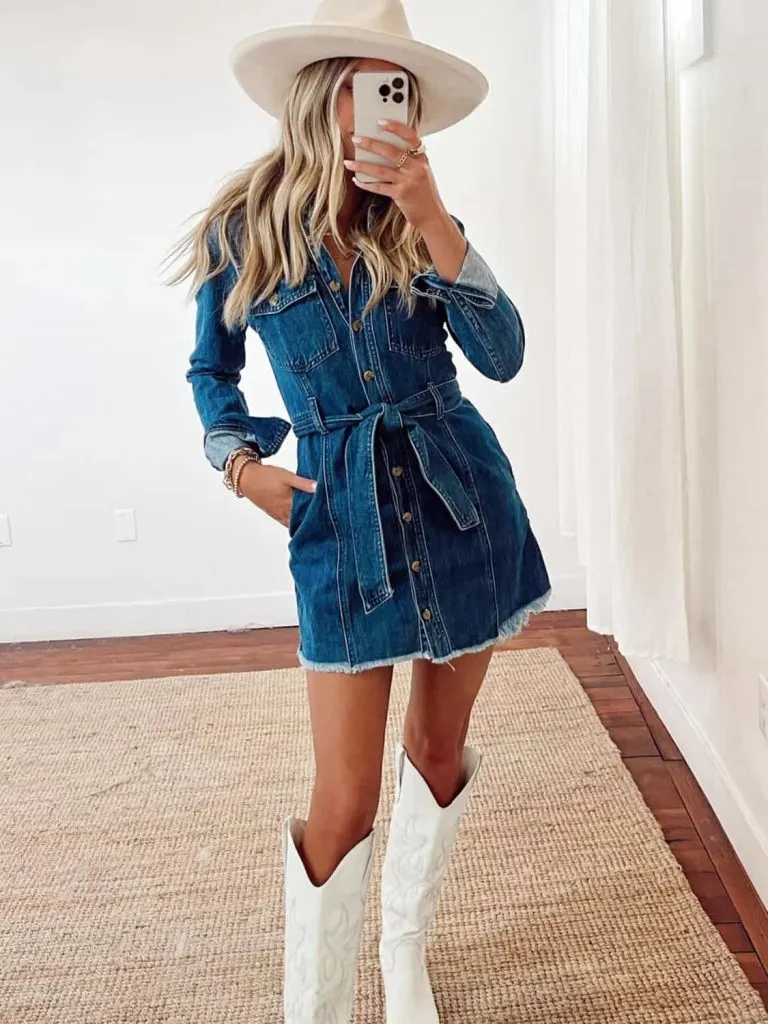 What to wear to an outdoor blues concert