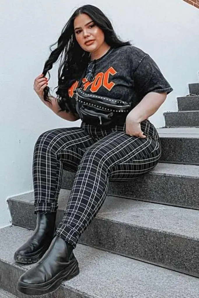 Plus size indie rock concert outfit ideas