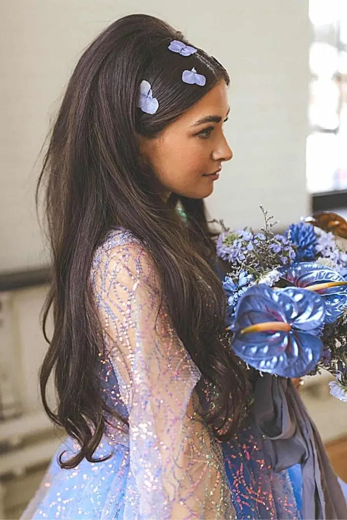 Priscilla Presley retro hairstyle