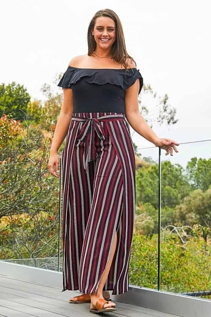 Casual palazzo pants wedding guest outfit  wedding guest outfit ideas with pants