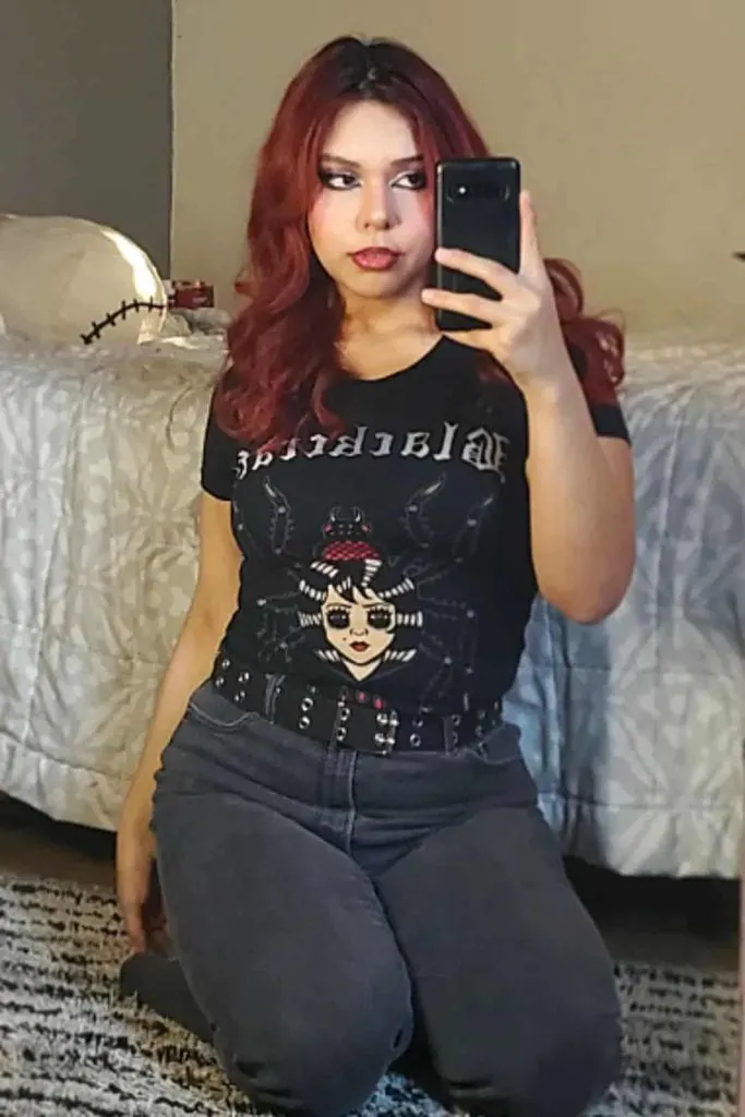 Classic all-black emo outfit for school