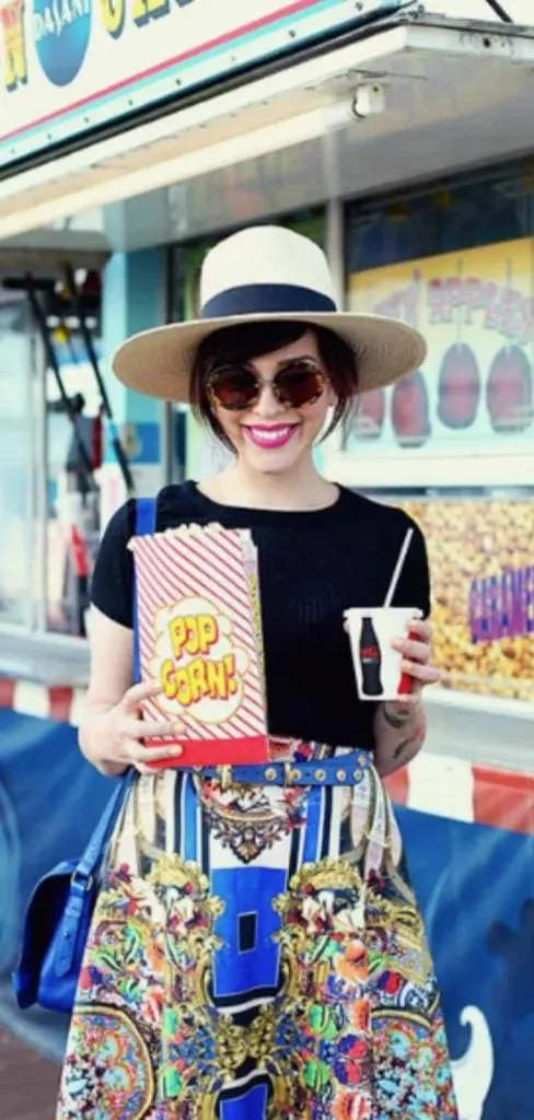 What to wear to the carnival party hat