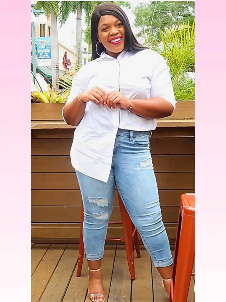 how to tuck in a white shirt