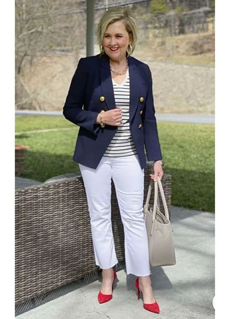 class reunion white jeans what to wear to alumni meet outfit