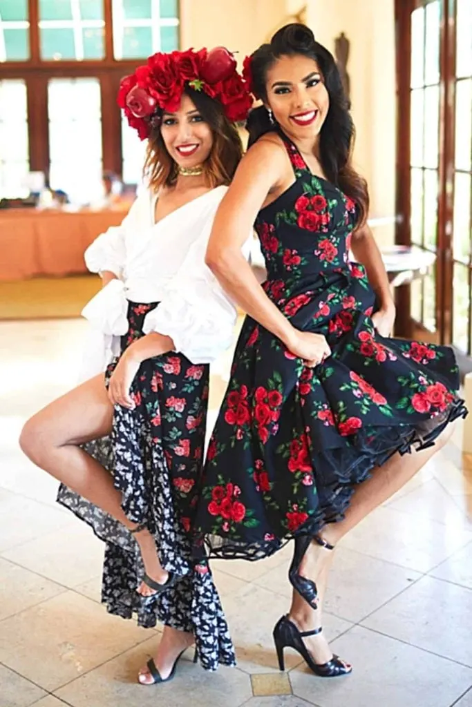 Vintage floral dress outfit idea