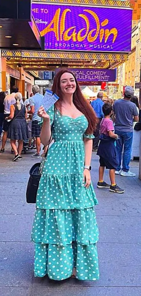 outfit ideas to a play