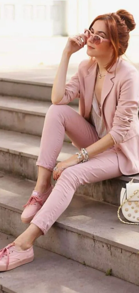 what to wear pink sneakers