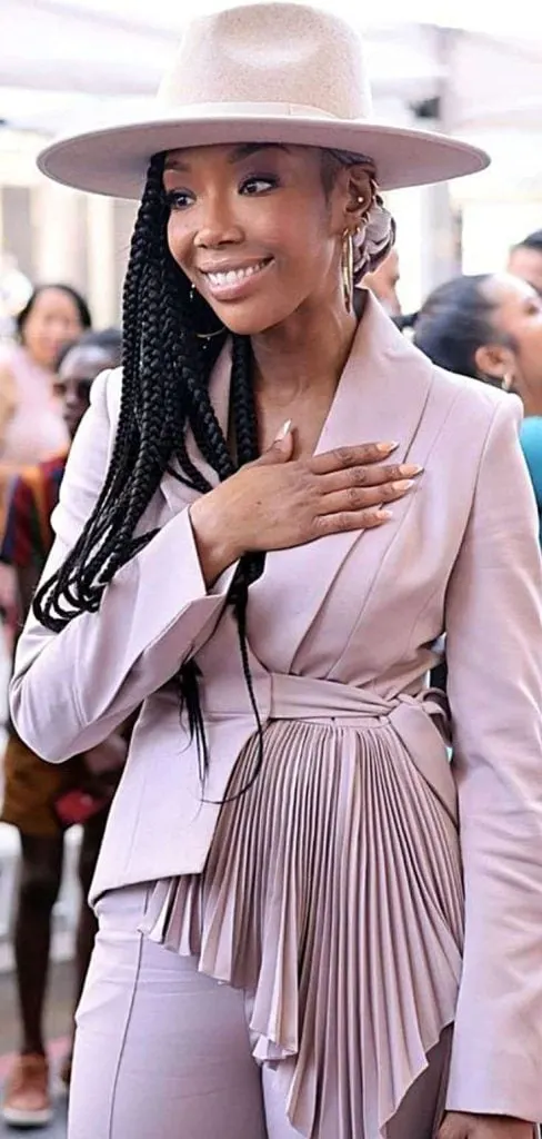 wide beam felt hat black girl outfit