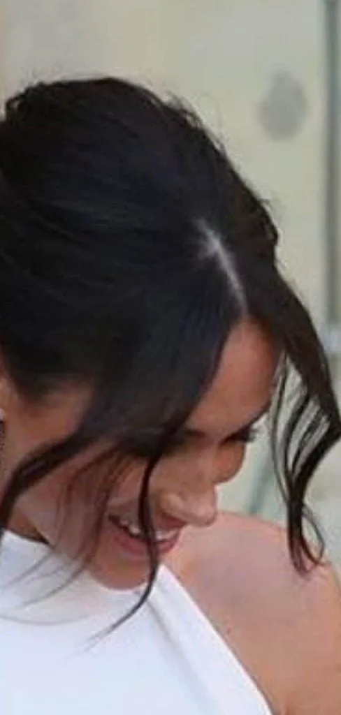 HALTER DRESS haristyle