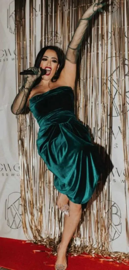 what to wear karaoke party