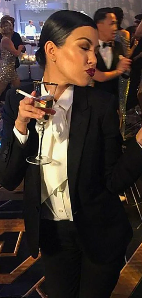 WHAT TO wear speakeasy bar