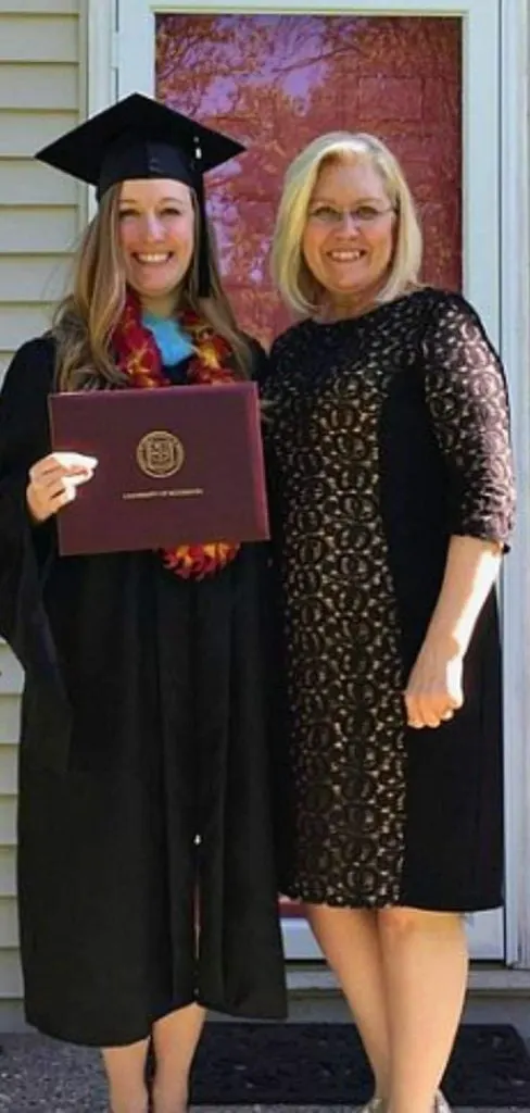 Modern mother graduation outfit daughter